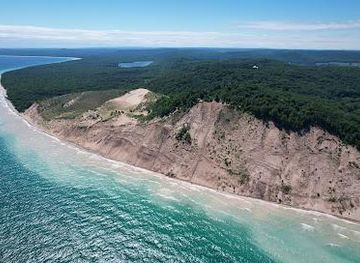 michigan/traverse-city/attraction/pyramid-point