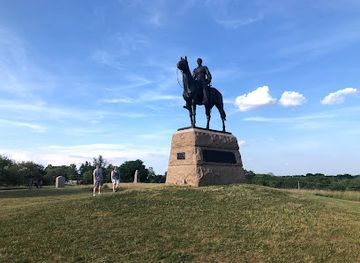 pennsylvania/gettysburg/attraction/monument-to-major-general-george-gordon-meade