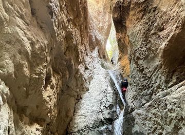 armenia/areni-wine-region/attraction/dragon-s-canyon