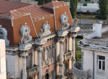 romania/black-sea-coast/attraction/house-with-lions
