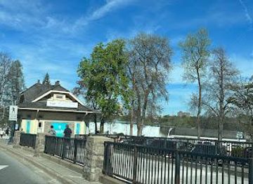 canada/niagara-falls/attraction/niagara-parks-murray-hill-welcome-centre