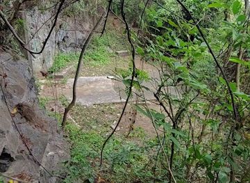 vietnam/cat-ba-island/attraction/tran-dia-phao-doi-hai-va-phao-phong-khong