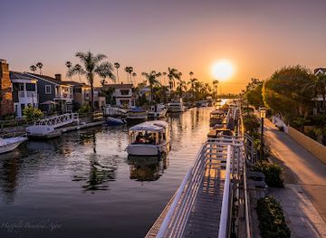 california/long-beach/naples/attraction/naples-canals-waterway
