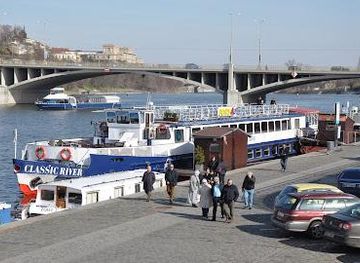 czechia/prague/attraction/classic-river