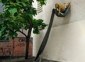 hungary/budapest/jewish-quarter/attraction/carl-lutz-memorial