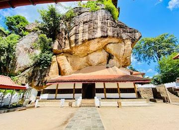 sri-lanka/kandy/attraction/ridee-viharaya