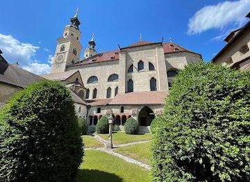 austria/zillertal-alps/attraction/chiostro-di-bressanone