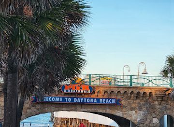 florida/daytona-beach/attraction/daytona-beach-access-cars