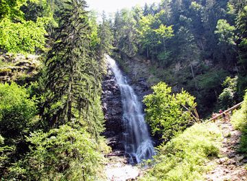 romania/buila-vanturarita-national-park/attraction/ticket-office-scorusu-waterfall