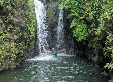 saint-vincent-and-the-grenadines/chateaubelair/attraction/jasmine-falls