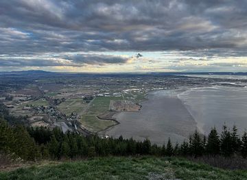 washington/the-skagit-valley/attraction/samish-overlook