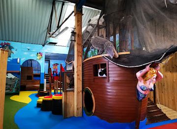 united-kingdom/east-midlands/attraction/manor-farm-park-woodlands