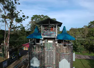 Plasticbottle Village