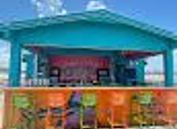 texas/galveston/attraction/pelican-and-the-shark