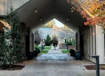 rhode-island/east-greenwich/attraction/swan-point-cemetery