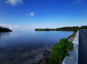 maldives/hithadhoo-island/attraction/kadhdhoo-causeway