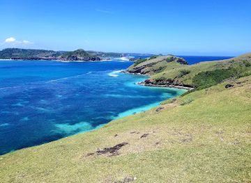 indonesia/west-nusa-tenggara/attraction/viewpoint-tanjung-aan