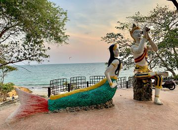 thailand/eastern-thailand/attraction/mermaid-and-the-child-monument