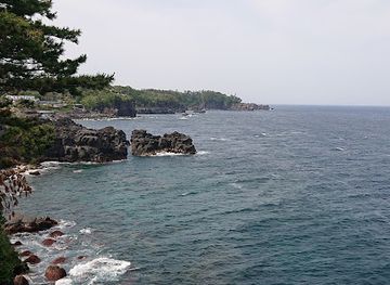 japan/izu/attraction/nichirenzaki-cape-manaitaiwa-rocks-overlook