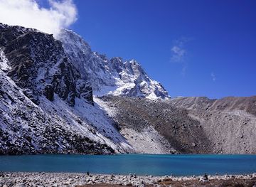 nepal/gokyo-lakes/attraction/gokyo-lake-trail