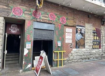 north-carolina/hendersonville/attraction/alley-taps