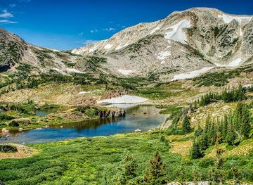 wyoming/snowy-range/attraction/lewis-lake-picnic-site