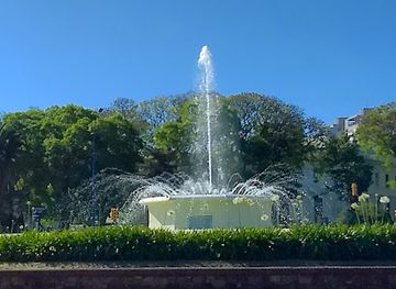 uruguay/piedras-blancas/attraction/fuente-iluminada