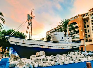 spain/marbella/attraction/rotonda-del-barco