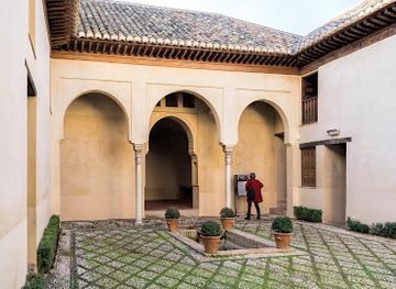 spain/granada/albaicin/attraction/palacio-de-dar-al-horra