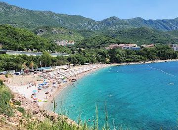 montenegro/tivat/attraction/kamenovo-beach