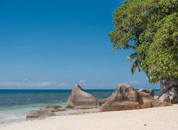 seychelles/ile-therese/attraction/plaza