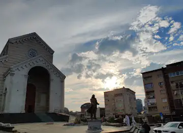 Statue of Ibrahim Rugova