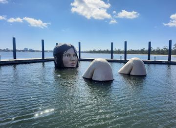 alabama/gulf-coast/attraction/lady-in-the-marina