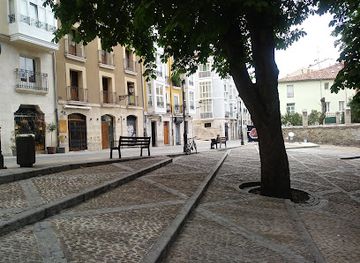 spain/burgos/attraction/plaza-de-los-castanos