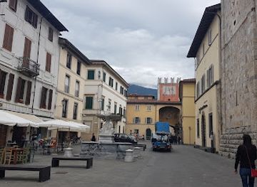 italy/versilia/attraction/collegiate-church-of-santa-maria-assunta