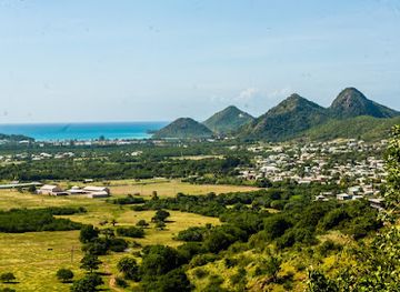 antigua-and-barbuda/jolly-harbour/attraction/megaliths