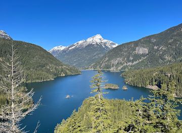 washington/northern-cascades/attraction/north-cascades-scenic-hwy