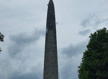 vermont/bennington-battle-monument/attraction/seth-warner-statue
