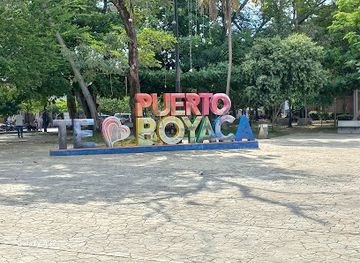 colombia/guatape/attraction/puerto-boyaca-boyaca