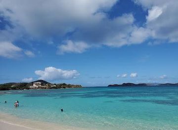 puerto-rico/culebra/attraction/sapphire-beach