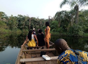 benin/comoe-national-park/attraction/black-river-adjarra