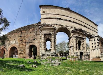 italy/via-francigena/attraction/porta-maggiore