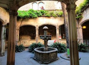 spain/barcelona/attraction/casa-de-l-ardiaca