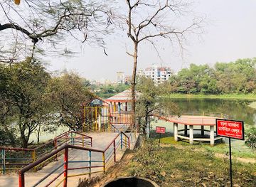 bangladesh/dhaka/attraction/botanical-garden-waterfall