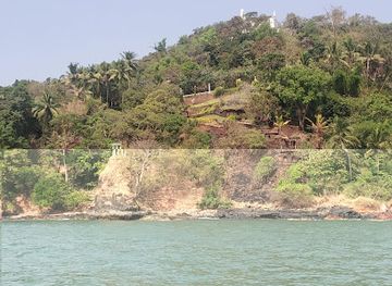 india/panaji/attraction/dolphin-ferry-ride-point