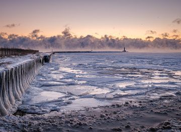 illinois/waukegan/attraction/waukegan-municipal-beach