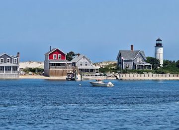 massachusetts/barnstable-county/attraction/sandy-neck-lighthouse