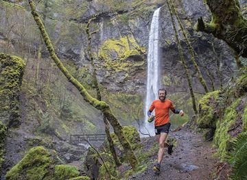 washington/columbia-river-gorge/attraction/elowah-falls-parking