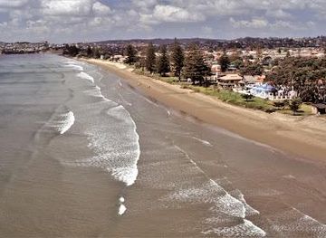 new-zealand/auckland/attraction/destination-orewa-beach