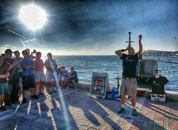 florida/key-west/attraction/sunset-celebration-at-mallory-square